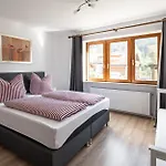 Neu! Sonnige Terrassen-ferienwohnung In Den Bergen Bad Hindelang