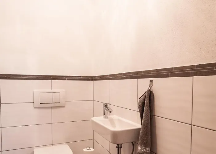 Neu! Sonnige Terrassen-ferienwohnung In Den Bergen Appartamento